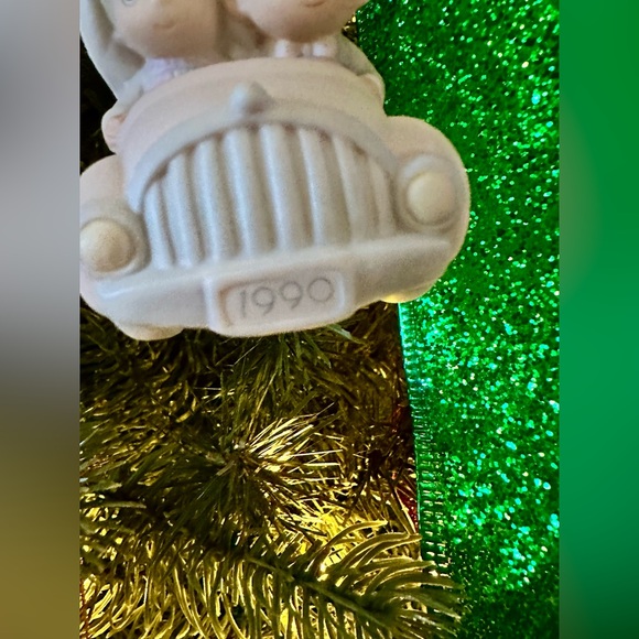 1990 Enesco Precious Moments Wedding Ornament - White and Cream - Picture 2 of 14